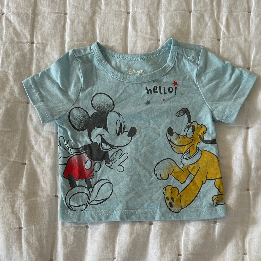 7 pieces of Disney newborn-12mo boy clothes (003) - Picture 6 of 16